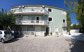 Casa Del Mar